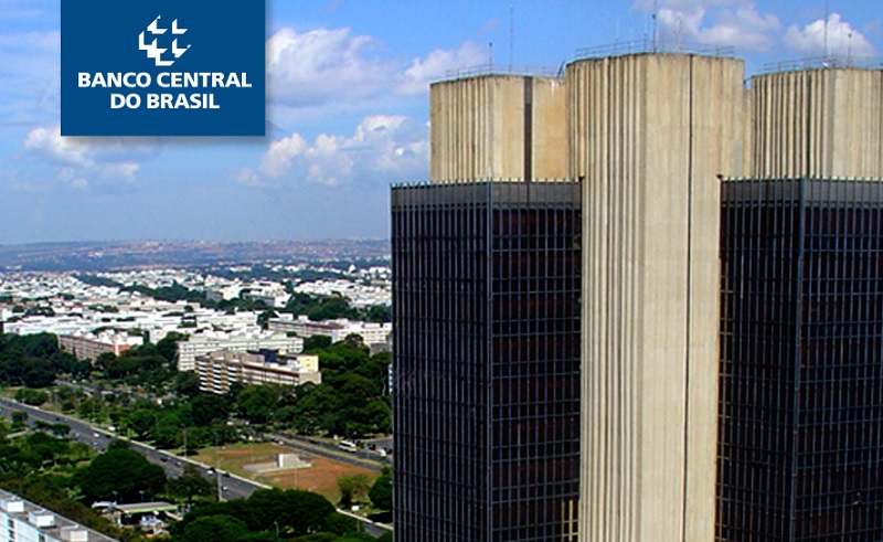 Presidente do BC diz que deve autorizar pagamento pelo Whatsapp