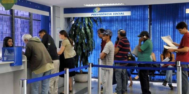 Governo suspende até 31 de outubro prova de vida de servidores aposentados