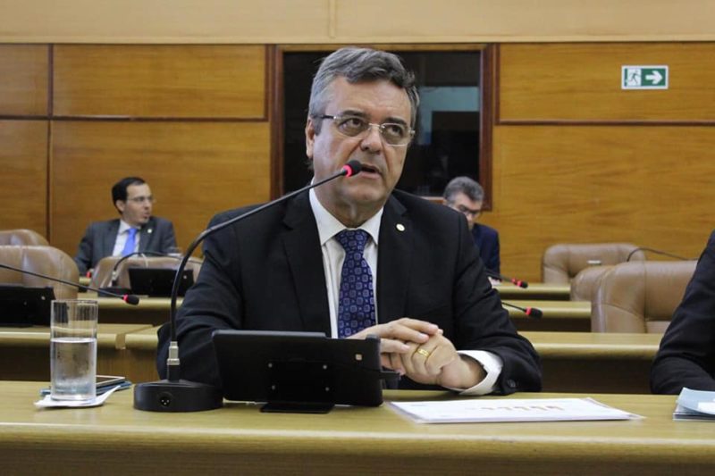 Luciano Pimentel solicitam recuperação asfáltica das rodovias SE-160 e SE-470