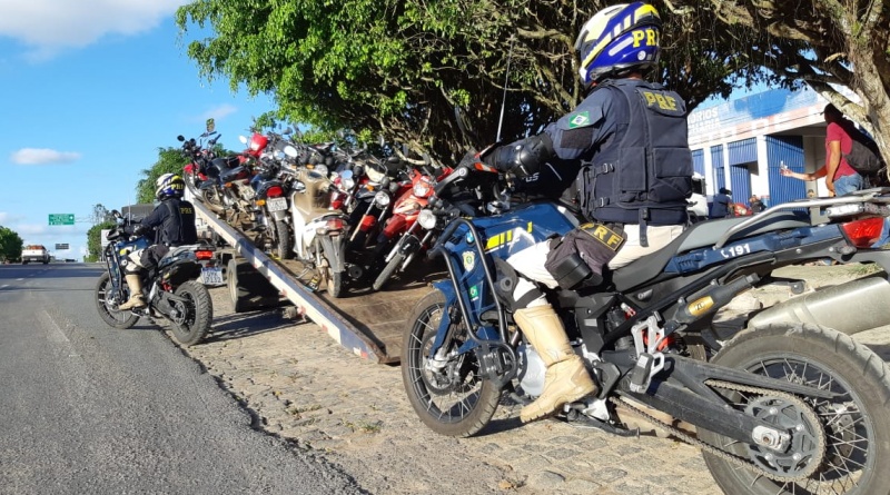 Operação Centauros: PRF/SE realiza fiscalização intensiva a motos na BR-101