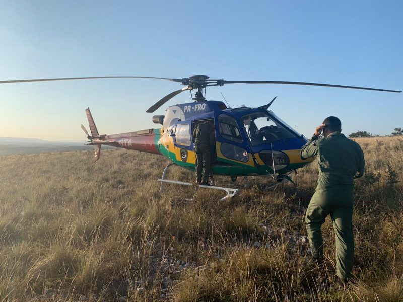 PM, GTA e Corpo de Bombeiros resgatam jovem que desapareceu na Serra da Miaba