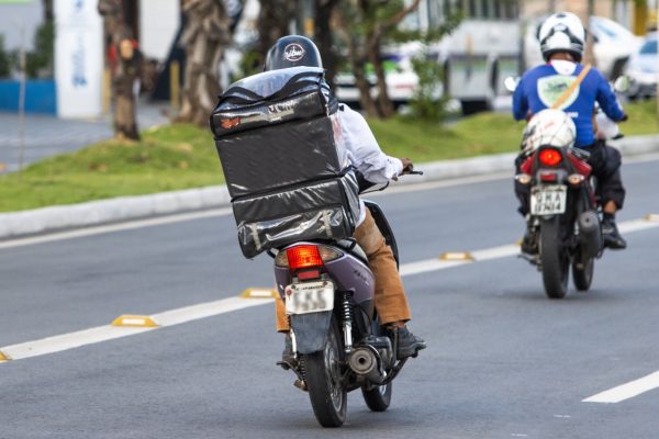 Equipe sergipana desenvolve plataforma que conecta empresas e entregadores