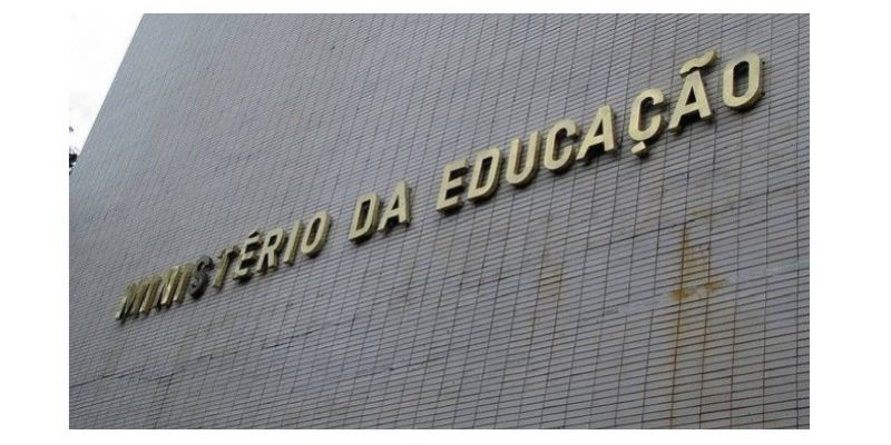 MEC oferece cursos para capacitação de professores online e gratuitos