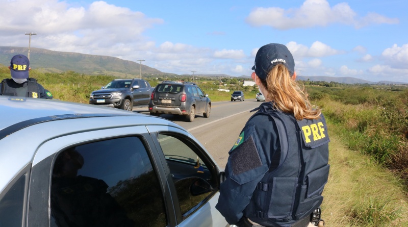 PRF divulga balanço de acidentes e abordagens durante Operação Finados