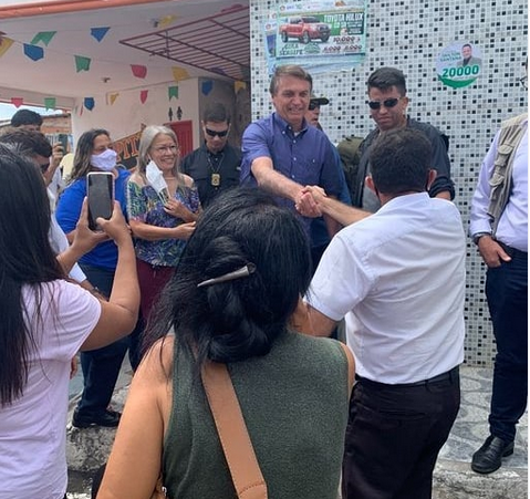 Avião do presidente faz pouso de emergência em Aracaju