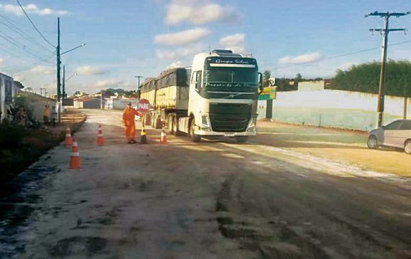 Governo de SE revitaliza rodovia que liga Riachão do Dantas a Pedrinhas
