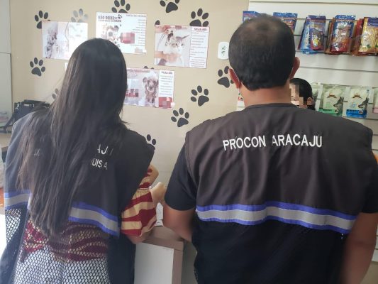 Procon fiscaliza 50 petshops em Aracaju para assegurar direitos do consumidor