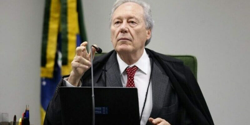 Lewandowski suspende requisição de seringas e agulhas feita por União