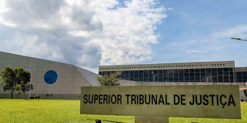 STJ nega retorno de dois brasileiros ao país sem teste de covid-19