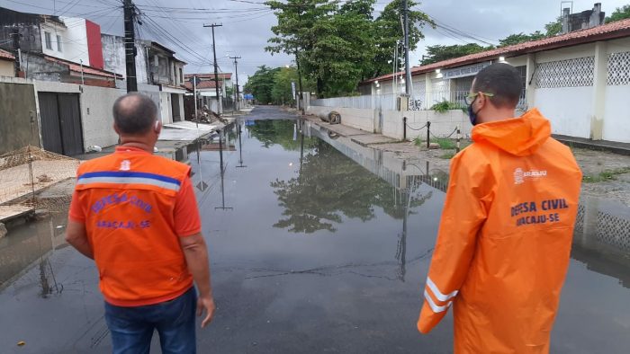 PMA atua de forma integrada para atenuar impactos das chuvas em Aracaju