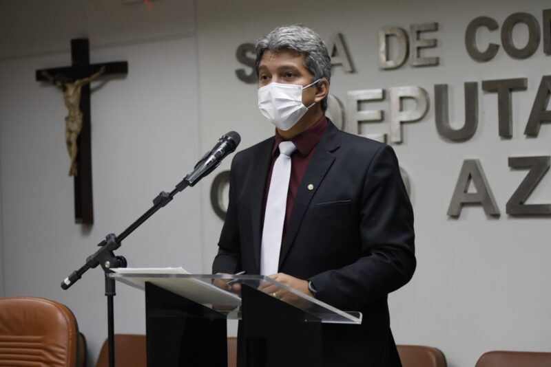 Dr. Samuel Carvalho defende congelamento de tarifas na pandemia