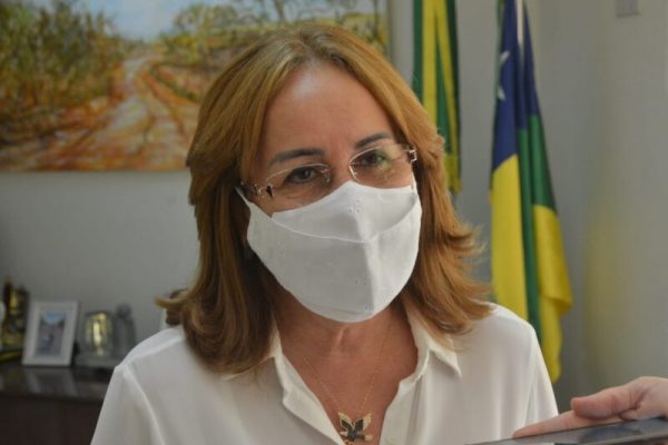 Goretti Reis cobra agilidade na vacinação contra a Covid-19