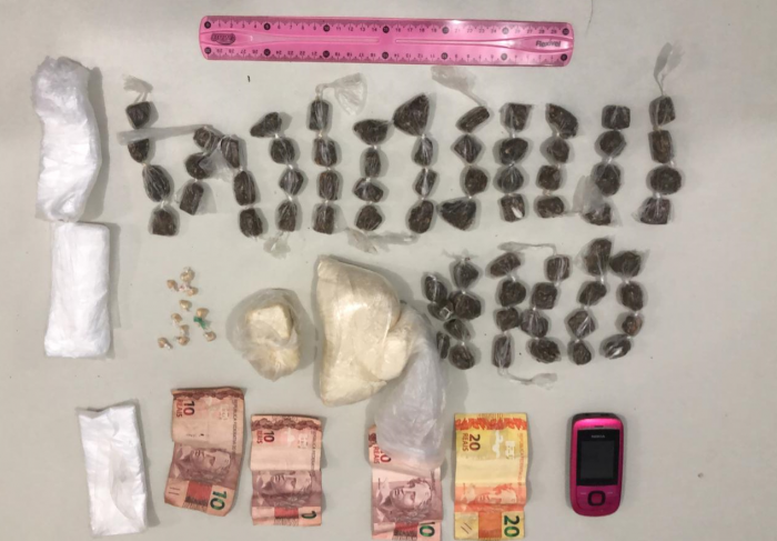 Polícia prende homem com cocaína
