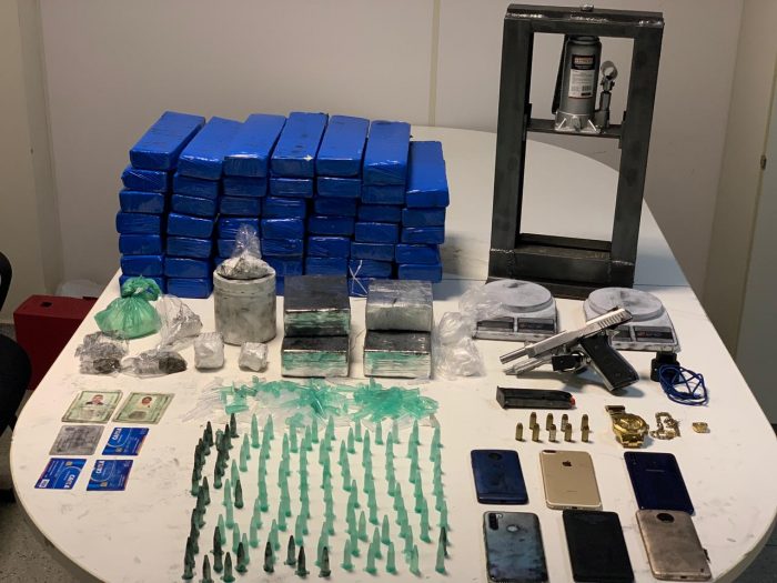 Dupla é presa pela Polícia Civil por tráfico e associação para o tráfico de drogas