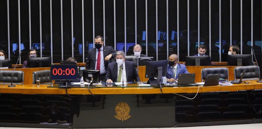 Plenário da Câmara aprova MP que viabiliza privatização da Eletrobras