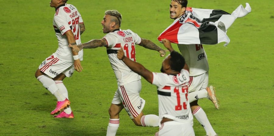 São Paulo vence Palmeiras por 2 a 0 e conquista o Campeonato Paulista