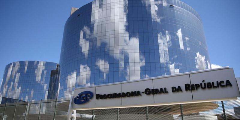 PGR pede ao STF para abrir inquérito contra ministro do Meio Ambiente