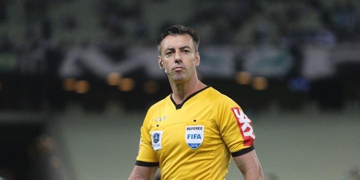 Copa América: Raphael Claus será o árbitro de Uruguai e Paraguai