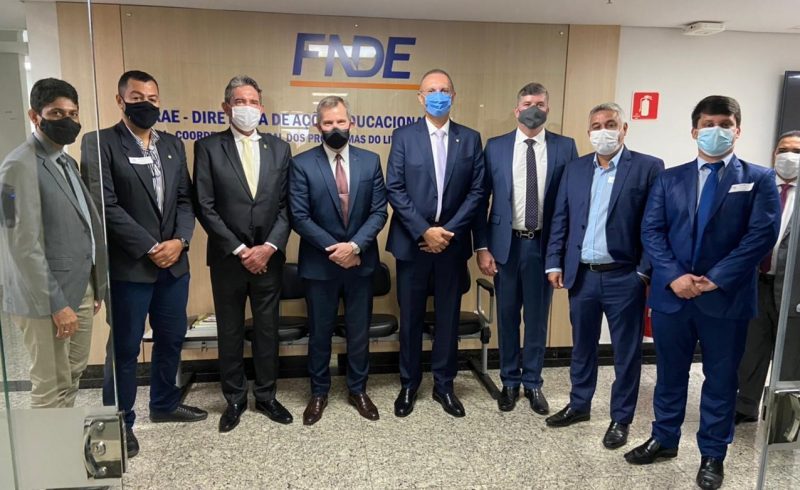 Fábio Henrique promove audiência com FNDE para prefeitos sergipanos