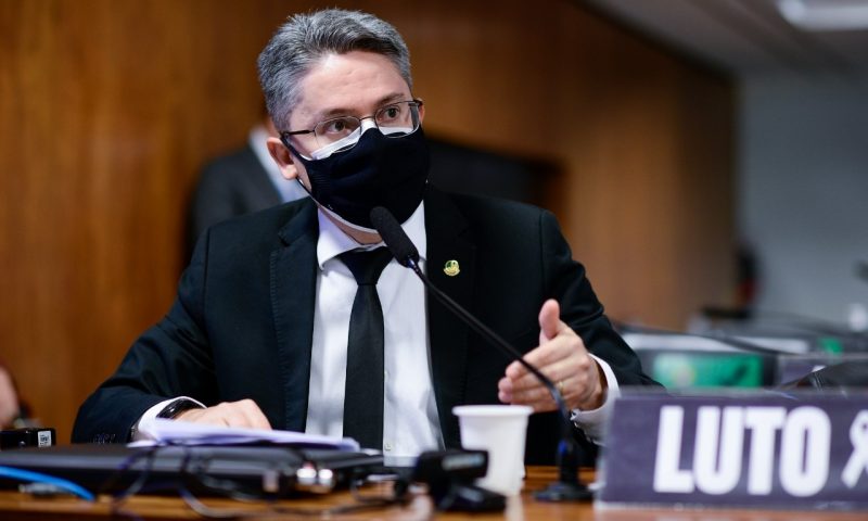 Senador Alessandro: ‘Bolsonaro tem medo de mais revelações’