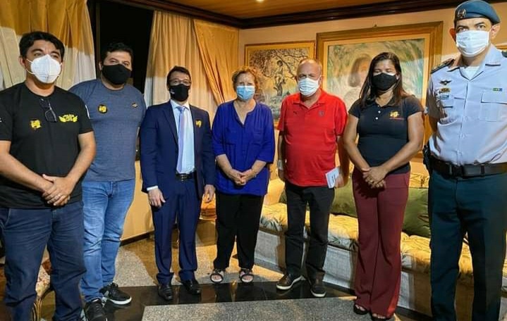 Senadora pede e governador conversa com representantes do Movimento Polícia Unida