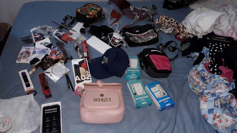 Suspeito de aplicar golpes em comércio com cartões é preso