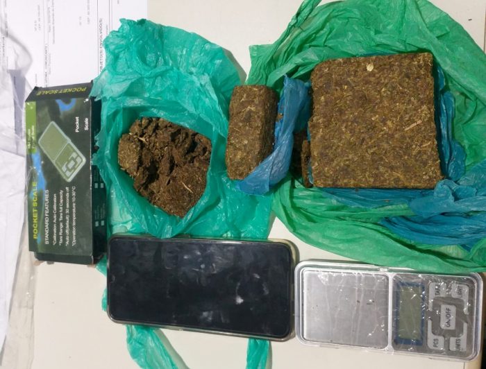 Suspeito é preso com 300 gramas de Maconha