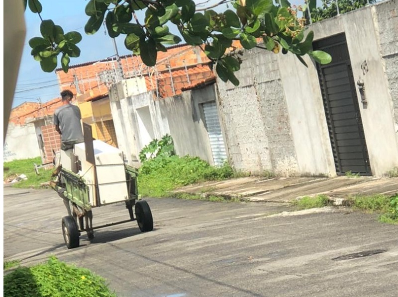 Suspeito de furto é preso após tentar fugir de carroça na Barra dos Coqueiros