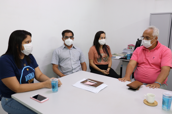 Governo de Itabaiana discute uso de aplicativo para agendar vacinação contra a Covid