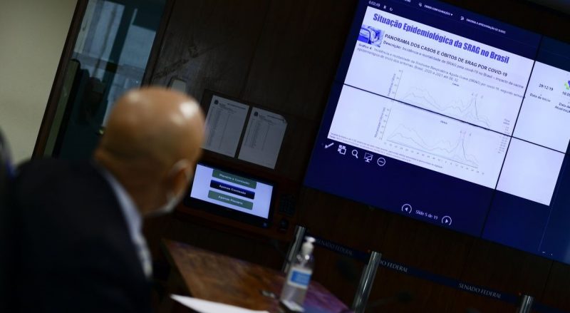 Capes deve lançar bolsas de pós-graduação voltadas ao combate da covid