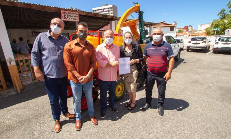 Governo entrega equipamentos para agricultura familiar do Alto Sertão e Sul de SE