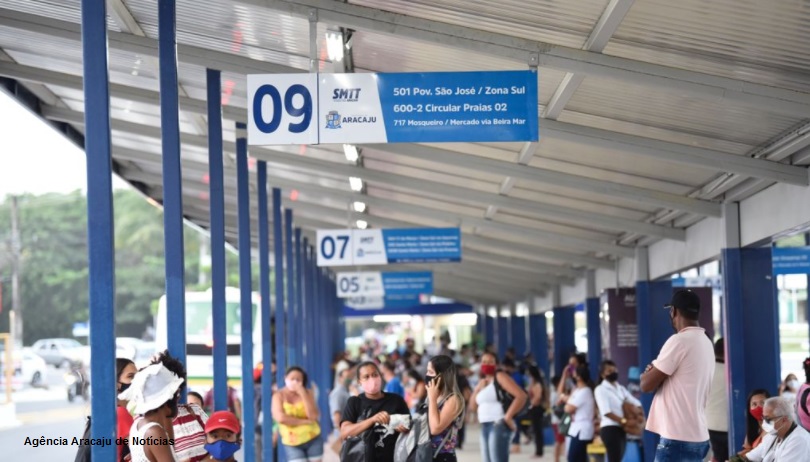 Prefeito de Aracaju entrega Terminal da Atalaia totalmente reestruturado