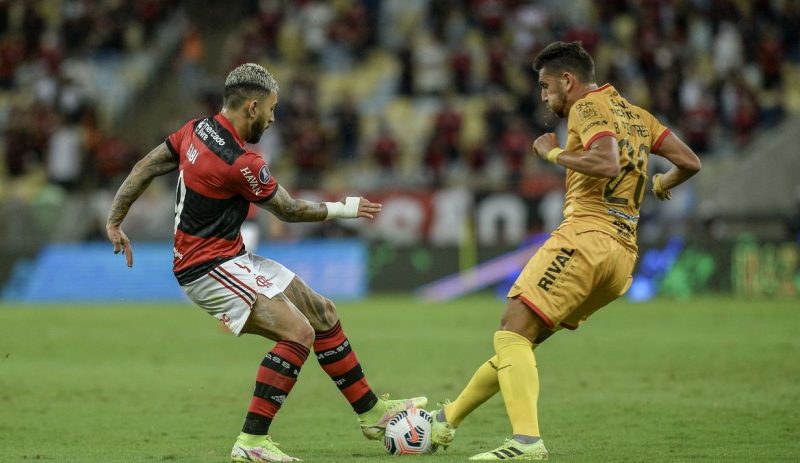 Libertadores: Flamengo enfrenta Barcelona em busca de vaga na final