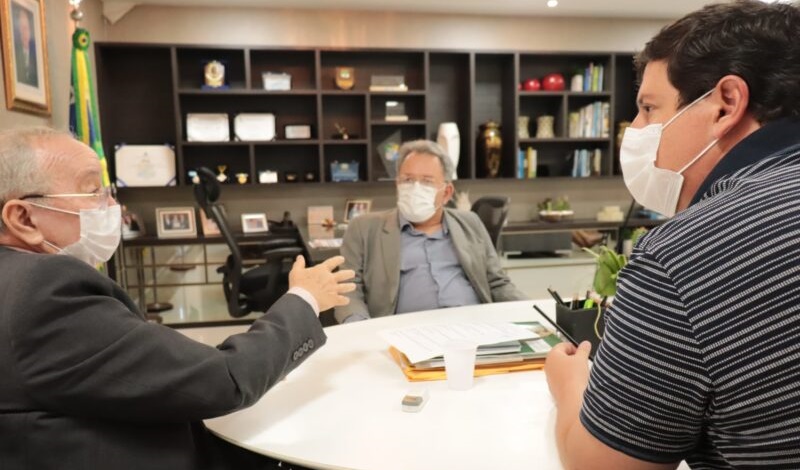 Luciano Bispo discute melhorias para pessoas com deficiência