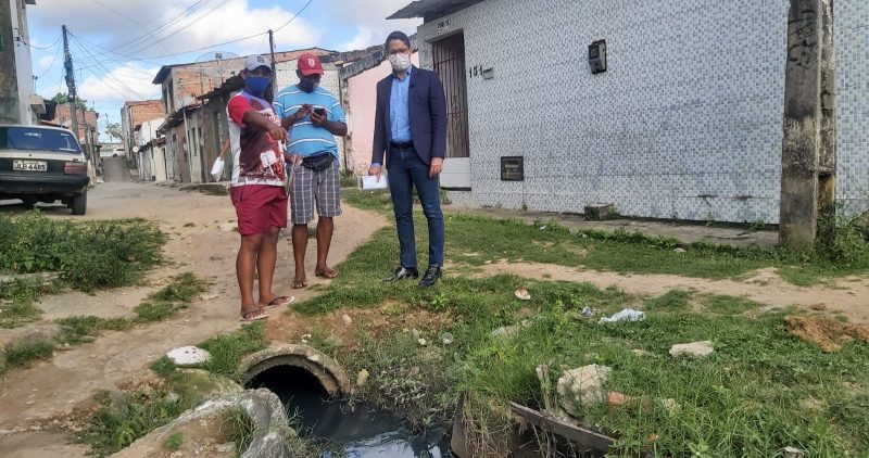 Ricardo Marques cobra da PMA melhorias a comunidade carente do Lamarão