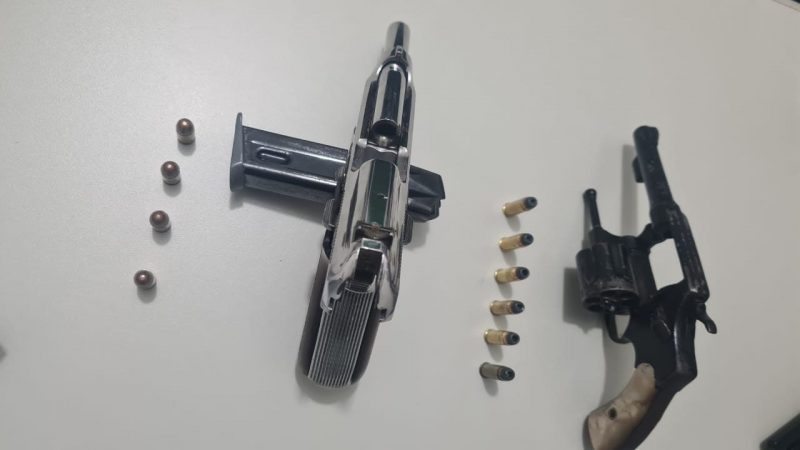 Suspeitos de roubos de motocicleta morrem em confronto com a Polícia