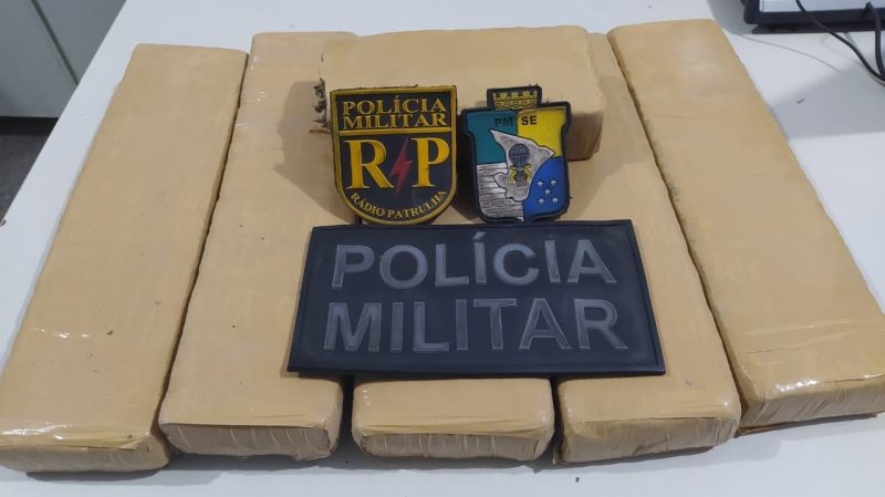 RP prende casal transportando 5kg de maconha escondida dentro do carro