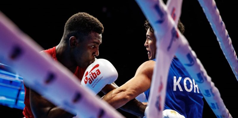 Mundial de Boxe: Michael Douglas e Keno Marley alcançam quartas