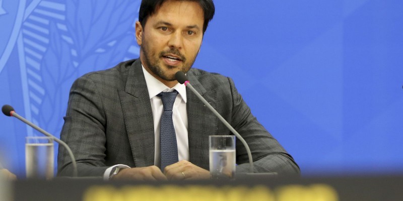 Fábio Faria é exonerado da pasta das Comunicações
