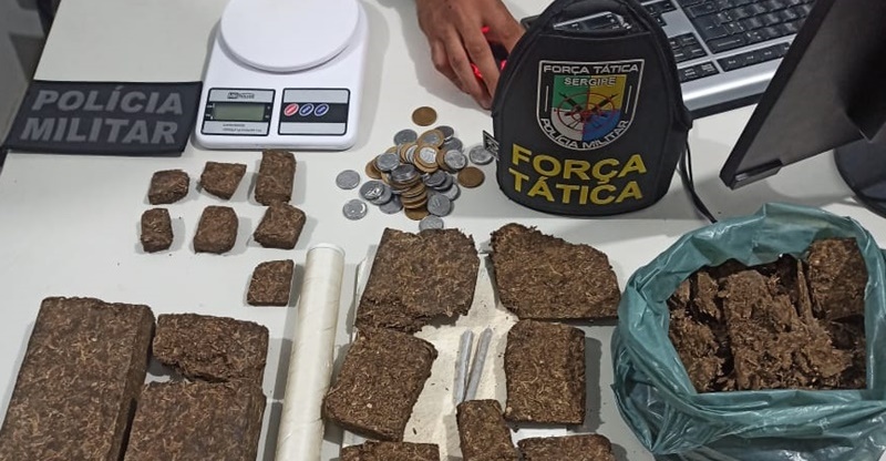 Força Tática apreende drogas e prende traficante em Aracaju