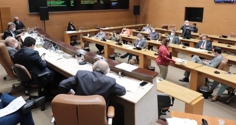 Deputados aprovam projeto de operação de crédito do Executivo