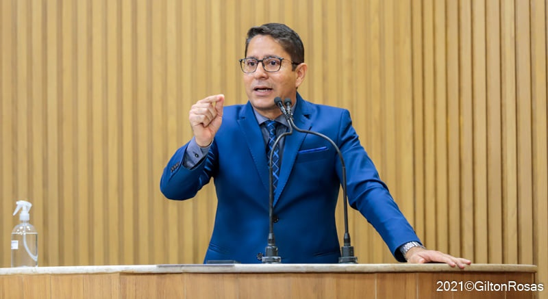 Ricardo Marques reforça a urgência da licitação do transporte de passageiros de Aracaju