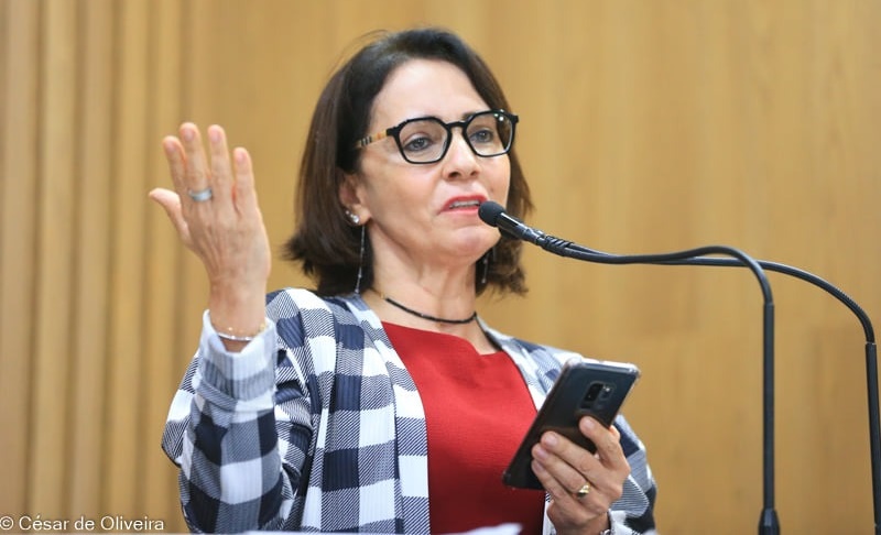 Violência contra mulher: Não podemos nos acomodar, afirma Emília