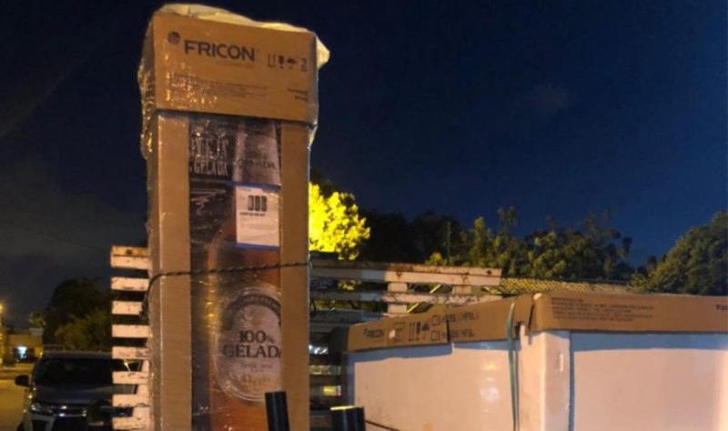 Suspeitos de usar cartões clonados em compras na internet são presos