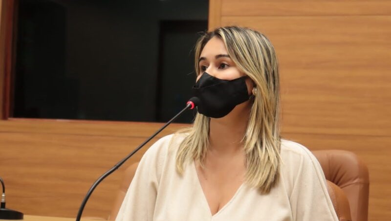 Kitty Lima pede à Deso suspensão da cobrança da taxa de esgoto em Dores