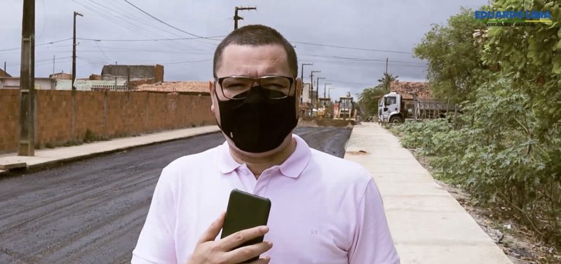 Eduardo Lima conferiu de perto a realização de obras no bairro Santa Maria