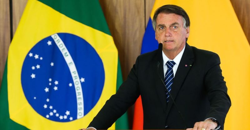 MP cria verbas para pagar Auxílio Brasil de R$ 400 em dezembro