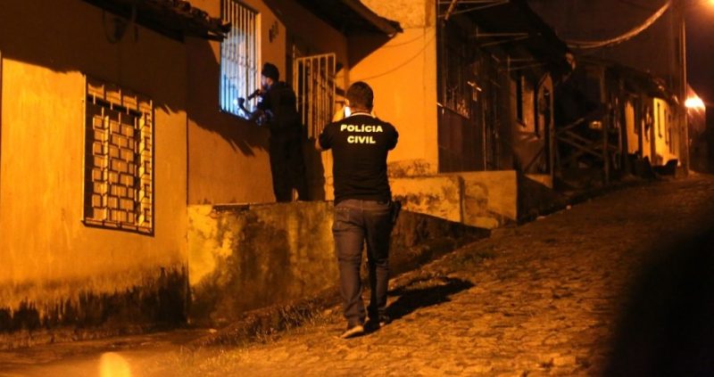 Operação Candeal: Suspeito reage abordagem policial e morre em confronto
