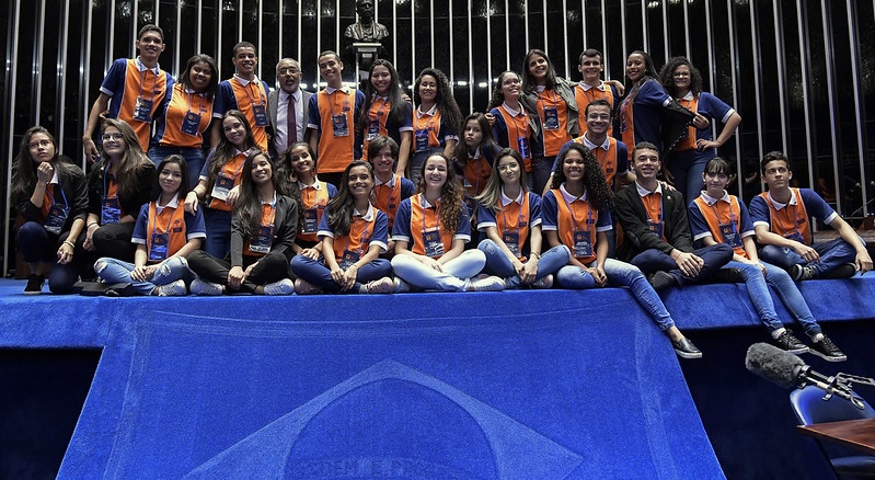 Estudantes já podem se inscrever no Programa Jovem Senador 2022