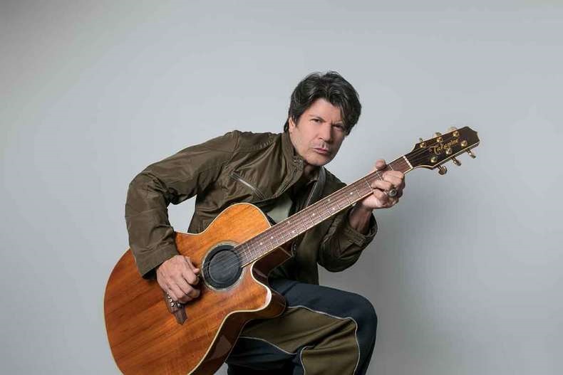 Cantor Paulo Ricardo faz show em Aracaju com a turnê ‘Voz e Violão